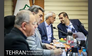 جلسه شورای معاونان، مشاوران و شهرداران مناطق 7