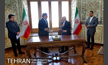 امضای تفاهمنامه بین شهرداری تهران و وزارت امورخارجه 9