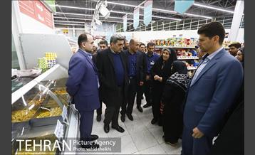 بازدید شهردار تهران از میدان میوه و تره بار ستارخان 19