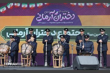اجتماع «دختران آرمانی» - 1 53