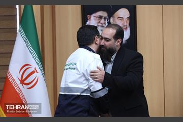 نشست هم‌اندیشی با رابطین و فعالان اسکان آسیب دیدگان جنگ رمضان 20