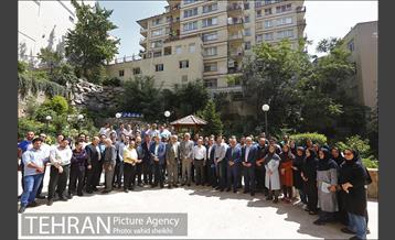بازدید شهردار تهران از موسسه مطبوعاتی همشهری  31