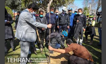 آیین درختکاری دوچرخه سواران تهران 13