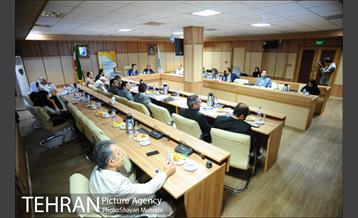 نشست جایزه جهانی خشت طلایی 10