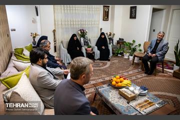 بازدید سخنگوی شهرداری تهران از فعالیت گروه‌های جهادی در منطقه 5