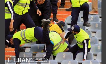 دیدار تیم های سپاهان اصفهان و پرسپولیس تهران 8