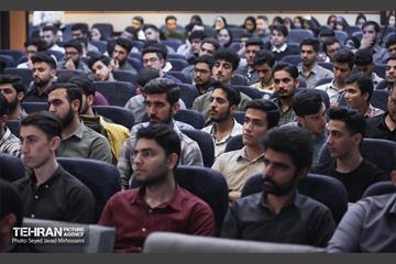 دیدار شهردار تهران با دانشجویان دانشگاه تربیت دبیر شهید رجایی 35