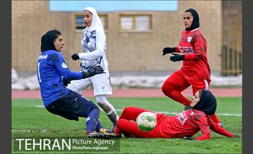 دیدار دو تیم فوتبال البرز و شهرداری بم 27