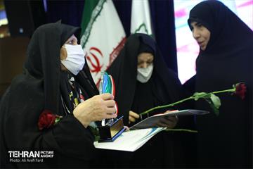 اولین یادواره شهدای فرهنگی و دانش آموزی منطقه 2 شهر تهران 1