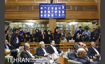 جلسه شورای شهر با موضوع استعفای شهردار تهران 23