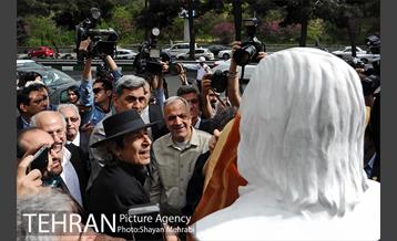 نامگذاری خیابان و رونمایی از سردیس جمشید مشایخی با حضور شهردار تهران 16