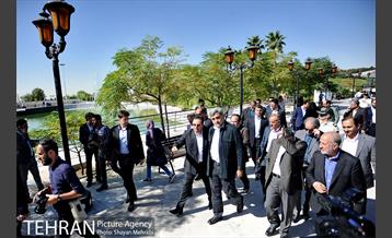 افتتاح دریاچه باغ هنر اراضی عباس آباد با حضور شهردار تهران 1