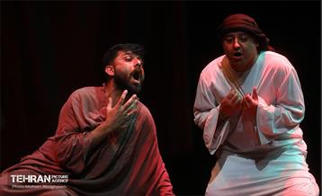 نمایش آئینی مذهبی «در انتظار...» 31