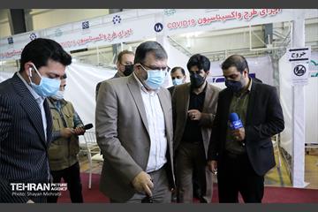 بازدید شهردار تهران از مراکز واکسیناسیون 33