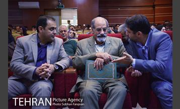 یادبود شهدای محله امیرآباد 4