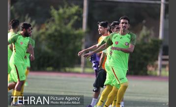 اولین تمرین تیم فوتبال نفت تهران با حضور علی کریمی