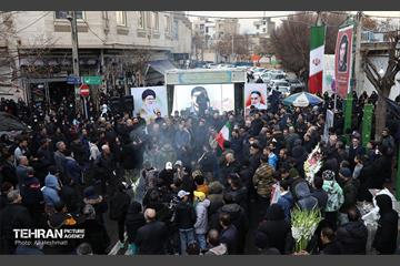مراسم تشییع پیکر شهید مدافع حرم «حسین محمدی» 8