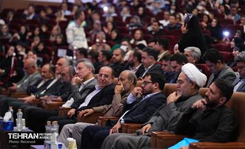 آئین تجلیل از پرستاران فعال در جنگ 12 روزه تحمیلی 48