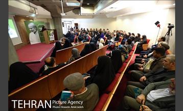 مراسم چهارمین سالگرد درگذشت دکتر صادق آئینه وند 10