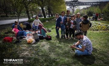 روز طبیعت در پارک ساعی و حاشیه اتوبان مدرس  5