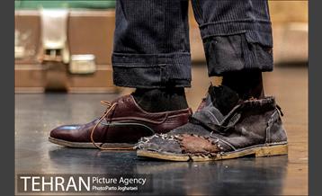 نمایش «سرایدار» 12