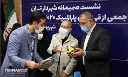 نشست صمیمانه شهردار تهران با جمعی از قهرمانان پارالمپیک 2020 توکیو 42
