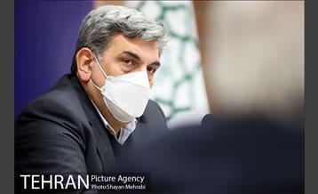 نشست صمیمانه شهردار تهران با اساتید و مفاخر حوزه معماری و شهرسازی 33