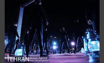 نمایش دریادلان 8