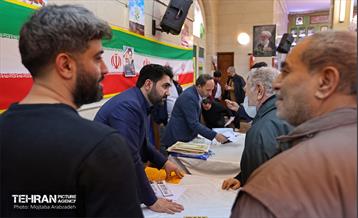 قرار خدمت؛ دیدار مردمی شهردار تهران در مسجد جامع باغ فیض 18