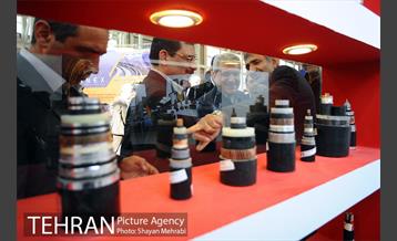 بازدید معاون علمی و فناوری رییس جمهور از نمایشگاه مترو  16