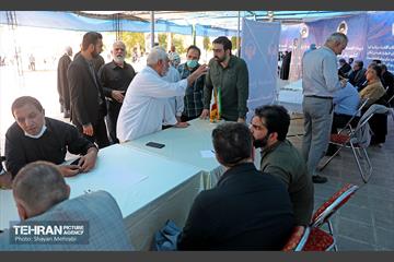 میز خدمت شهرداری تهران در نماز جمعه 17