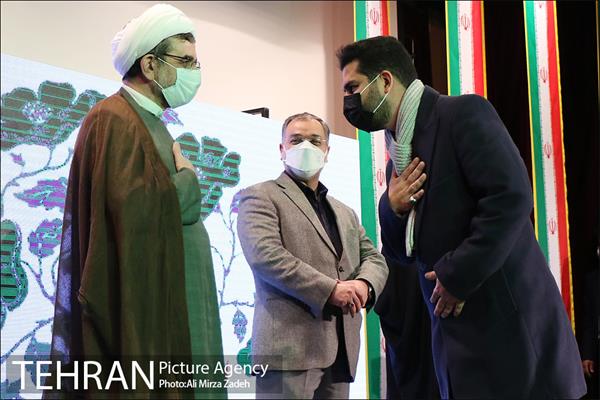 آیین تجلیل از سه چهره برنامه فصل رویش 11