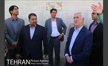 بازدید اعضا شورای شهر از دیوارنگاری جدار مترو خزانه 10