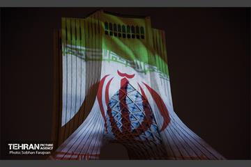 جشن نور پیروزی تیم ملی در میدان آزادی  2
