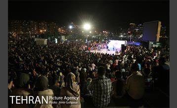 شب های شاد دریاچه خلیج‌فارس 11