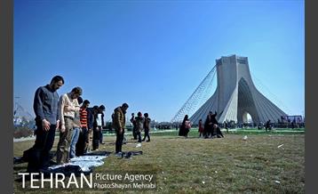 راهپیمایی 22 بهمن 40