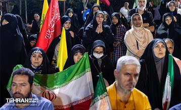 حضور شهردار تهران در تجمع شبانه میدان سما