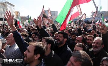 اجتماع مردم تهران در پی شهادت رهبر انقلاب - 1 51