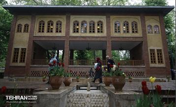 به وقت اردیبهشت؛ باغ ایرانی 1