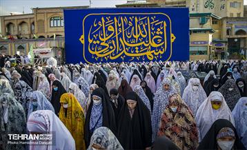 اقامه نماز عید سعید فطر در امامزاده صالح (ع) 21