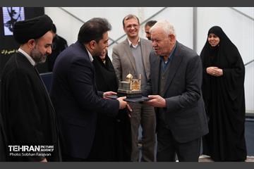 آیین رونمایی از تجهیزات نوین معاینه فنی شهرداری تهران 11