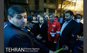 بازدید سرزده  شهردار تهران از محل آتش‌سوزی ساختمان برق حرارتی وزارت نیرو 14