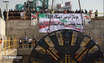 مونتاژ قطعه اصلی دومین دستگاه TBM خط 10 15
