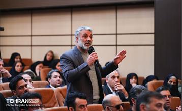 دیدار صمیمانه شهردار تهران با کارکنان شهرداری منطقه ۵