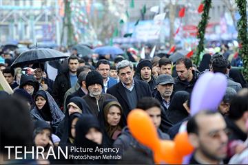 حضور شهردار تهران در راهپیمایی یوم الله 22 بهمن 13
