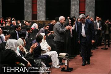 تجلیل شهردار تهران از محمدجواد ظریف 15