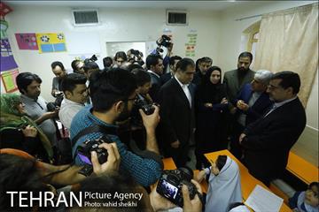 بازدید وزیر محترم بهداشت و سرپرست شهرداری تهران از مرکز پرتو  6