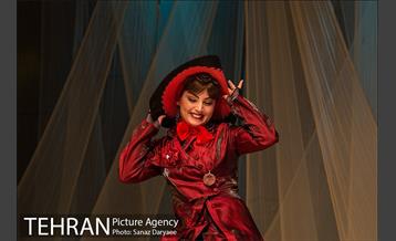 نمایش ننه دلاور و فرزندانش 3