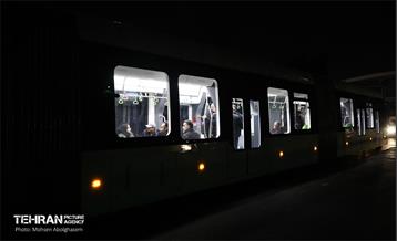 تست تراموای چرخ لاستیکی در تهران 6