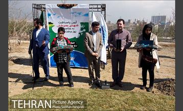 آیین پاسداشت شهدای محیط بان در برج میلاد 13